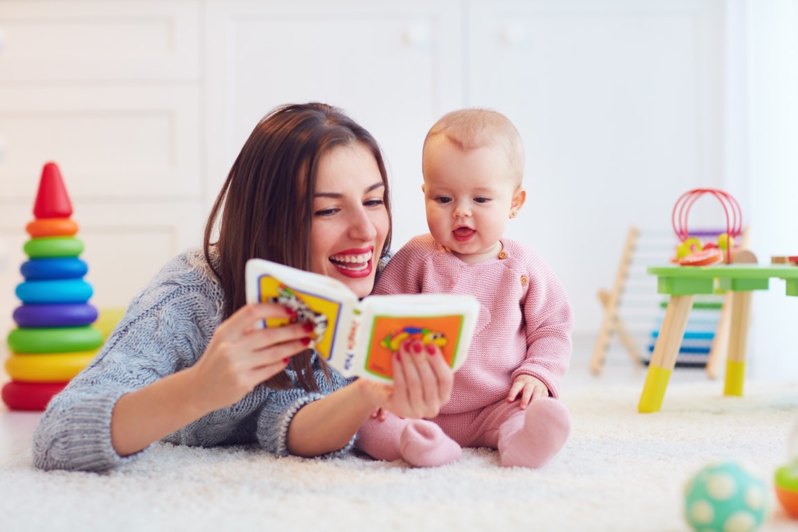 Les livres et les jeux sont de très bons outils pour apprendre une langue